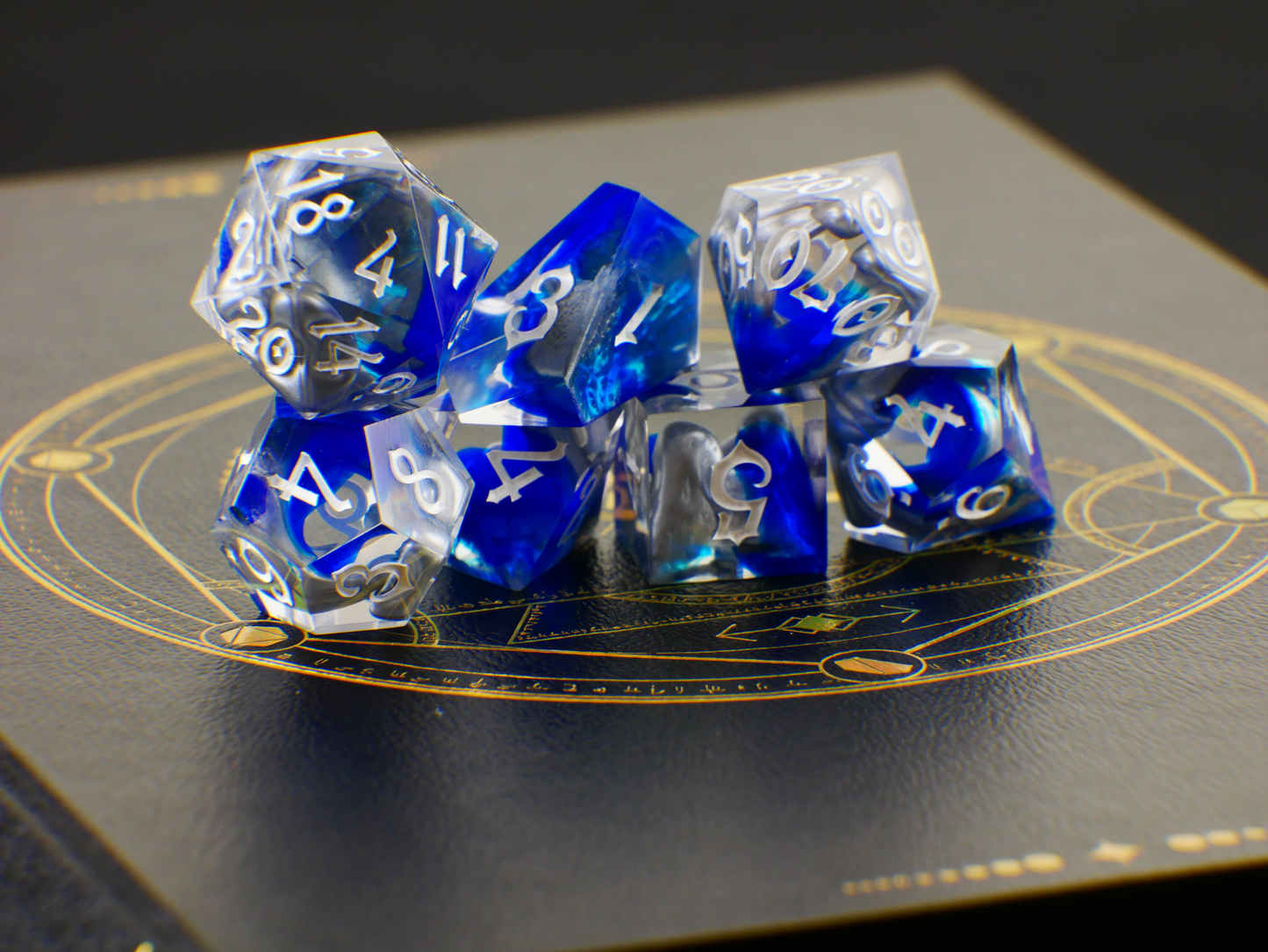 Mercurial Sapphire 7-piece Dice Set